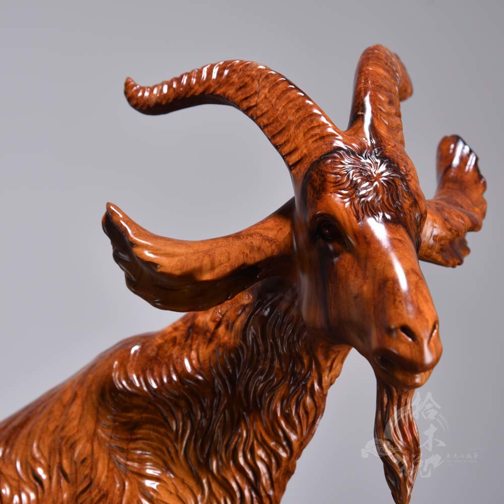 領(lǐng)頭羊木雕 匠心獨(dú)運(yùn)的傳統(tǒng)工藝品